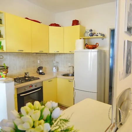 Aras Apartment